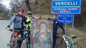 Veglia delle Palme 2018. La partenza da Domodossola e l'arrivo a Varallo della Madonna del Sangue di Re.