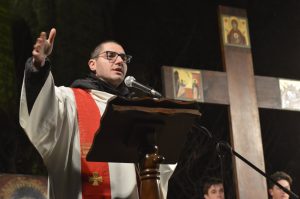 La veglia delle Palme 2018 con i giovani della diocesi e il vescovo Brambilla a Varallo