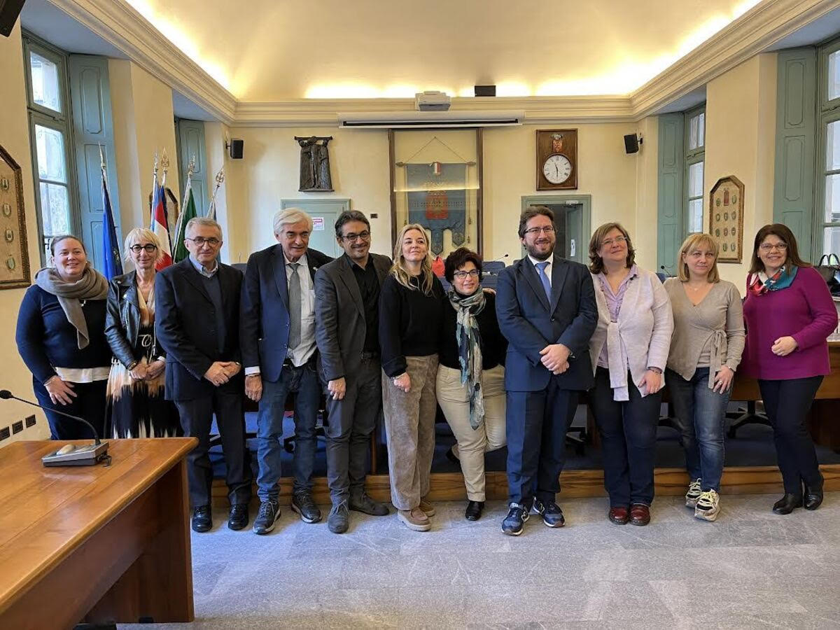 Foto di gruppo degli organizzatori di Scienza sotto la Cupola