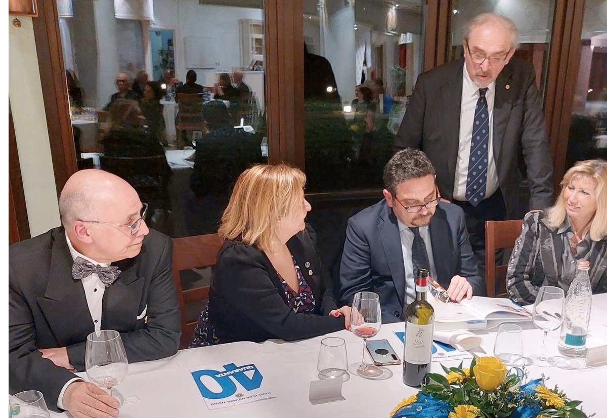 La serata al Lions Club Novara Ticino per i 40 anni dalla sua fondazione.