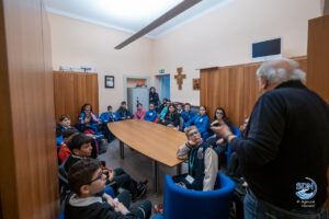 La Classe 5 B dell'istituto Sacro Cuore di Novara in visita alla redazione de L'Azione