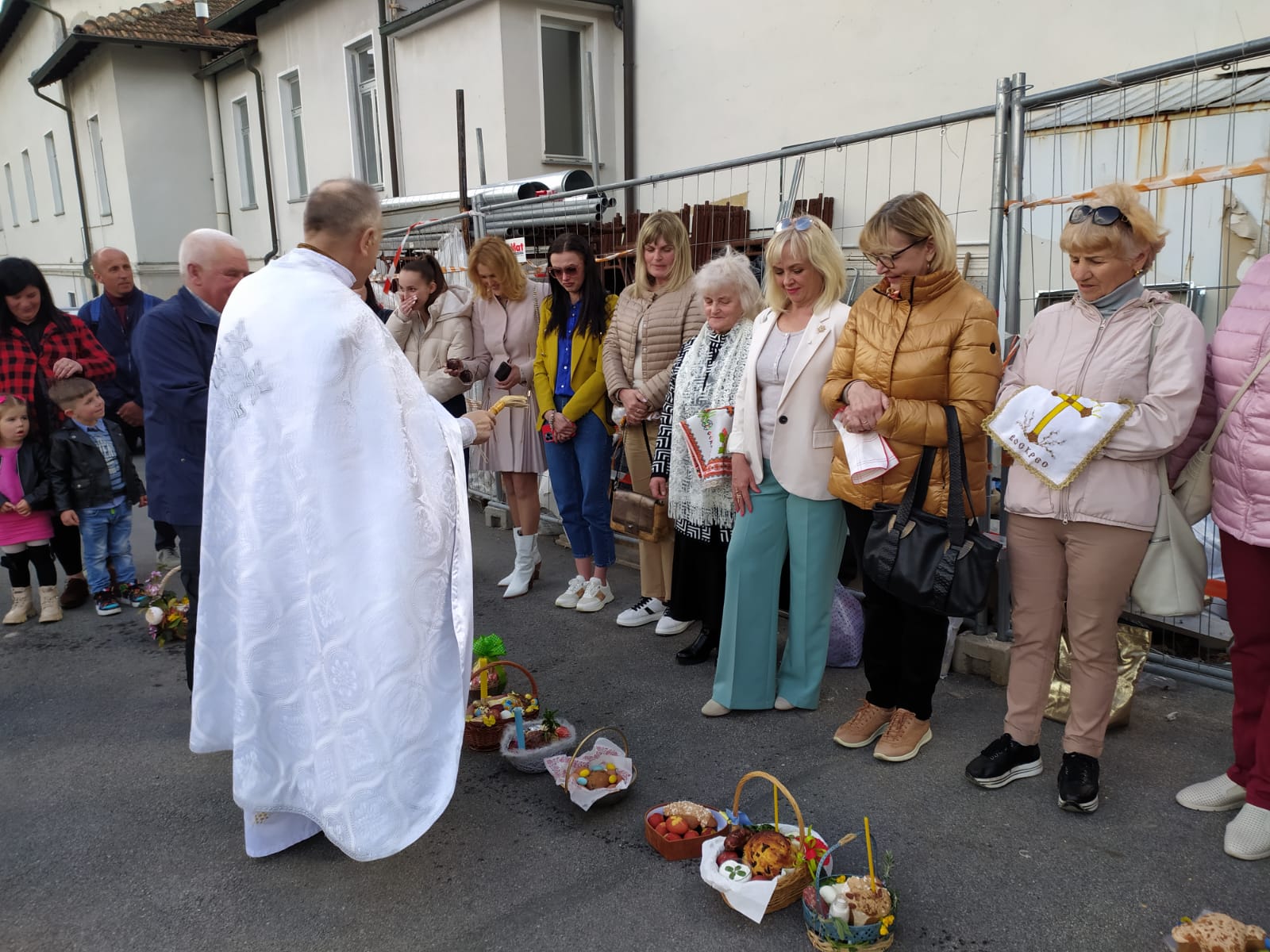 Celebrazione Pasqua ucraini ospedale Domodossola