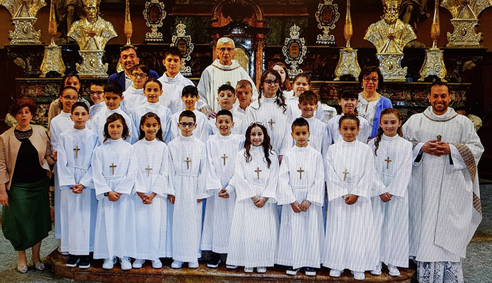 Cresime a Bellinzago Novarese per 19 ragazzi