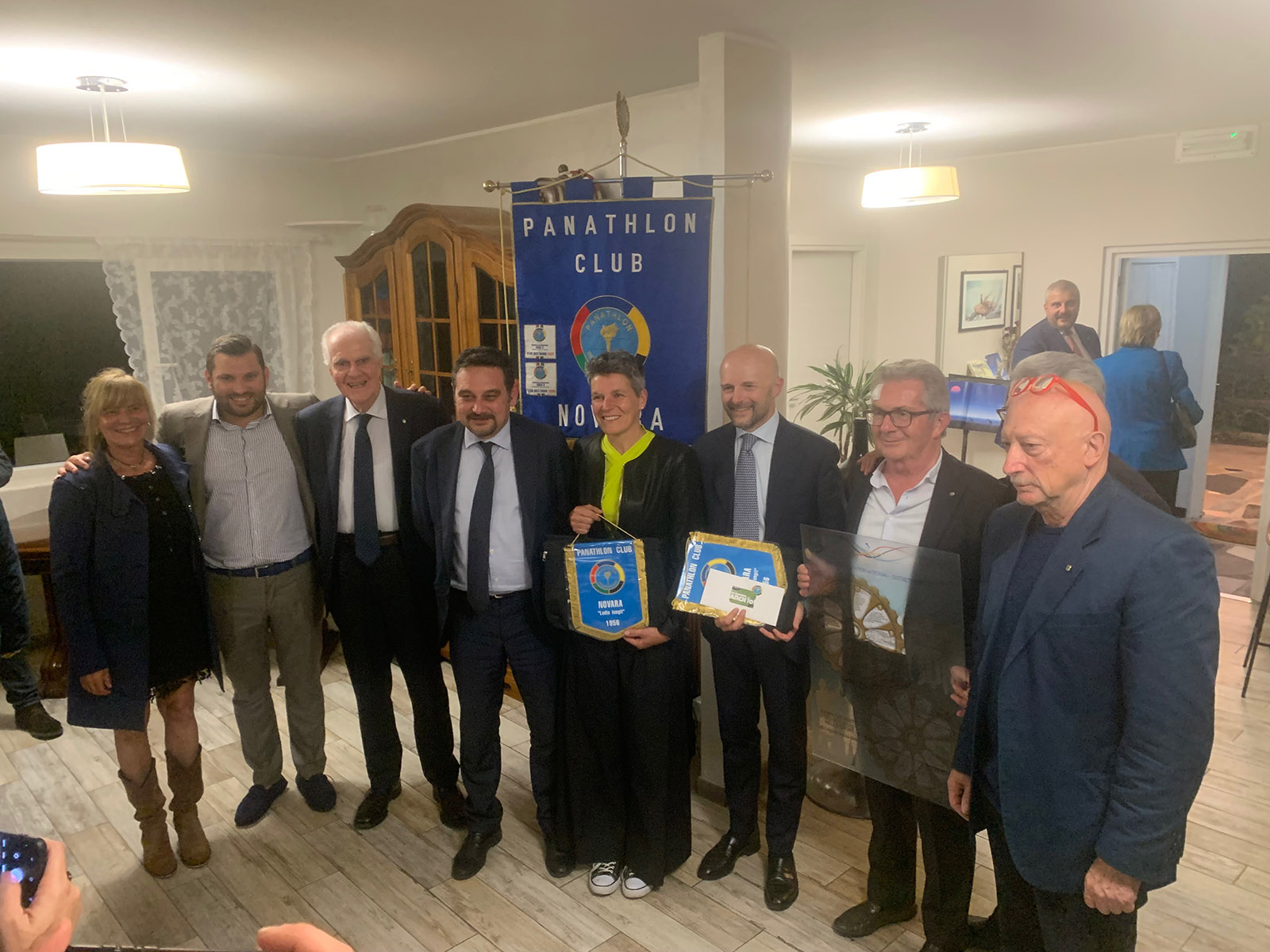 «In squadra anch’io» E’ il nome del Fondo Solidale, nato da un’idea della Polisportiva San Giacomo e realizzato da Fondazione Comunità Novarese onlus in collaborazione con Comune di Novara. L'iniziativa presentata al Panathlon Club Novara