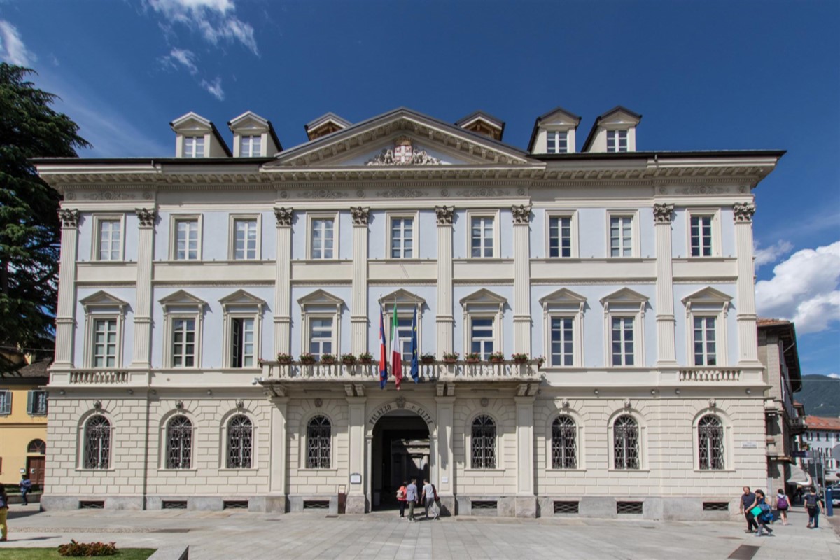 Domodossola. Il Comune cerca sponsor per i contributi per gli studenti meritevoli