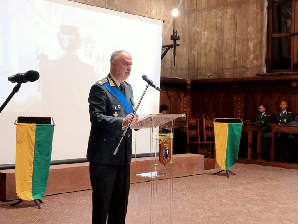 Finanza. Fiamme Gialle novaresi in festa per i 249 anni di fondazione. Nella foto il comandante Gorgoglione