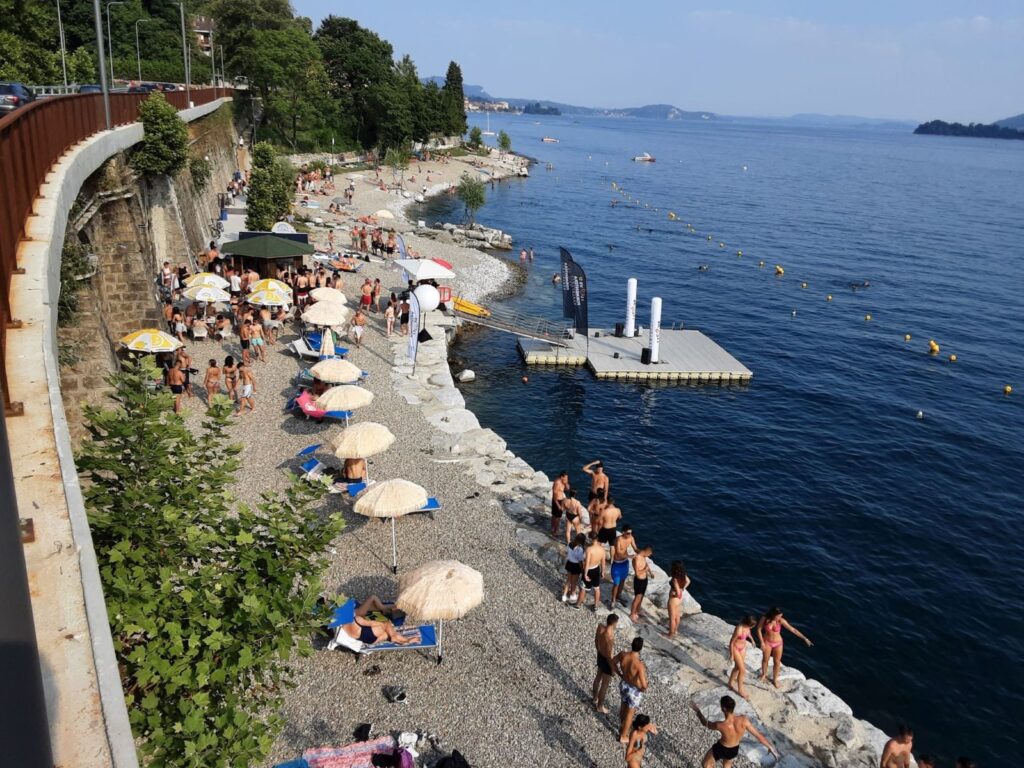 Spiaggia tre ponti Vele Blu