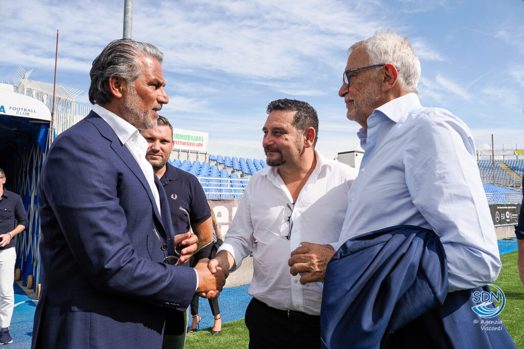 Naser Altamimi con Ferranti e il sindaco Alessandro Canelli
