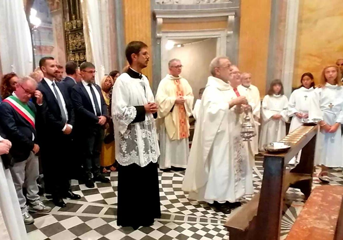 Un momento della celebrazione per il Beato Pacifico a Cerano