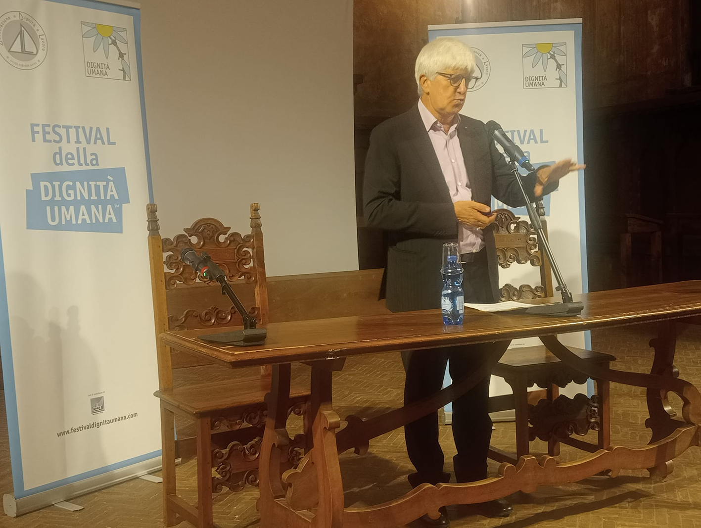 Beppe Severgnini al Festival della dignità umana