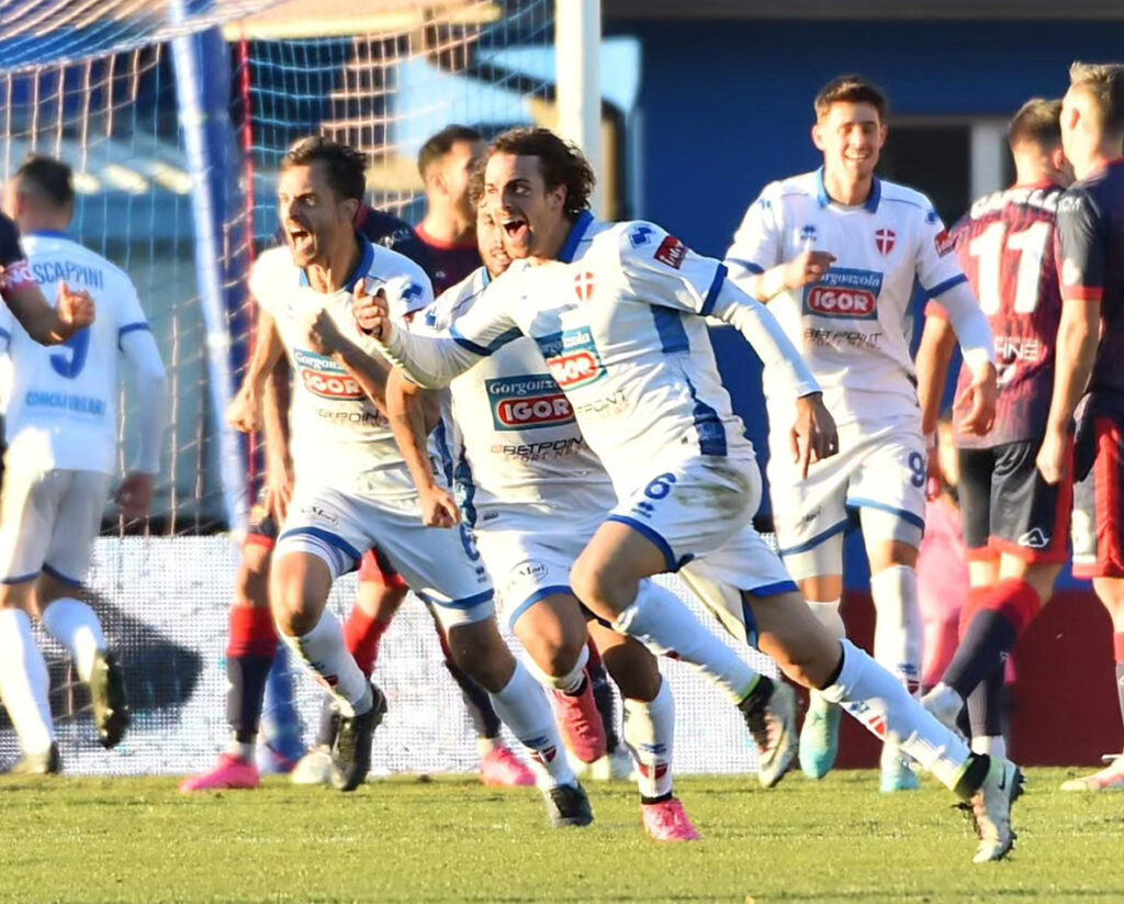 Il Novara pareggia a Lumezzane con un gol di Calcagni