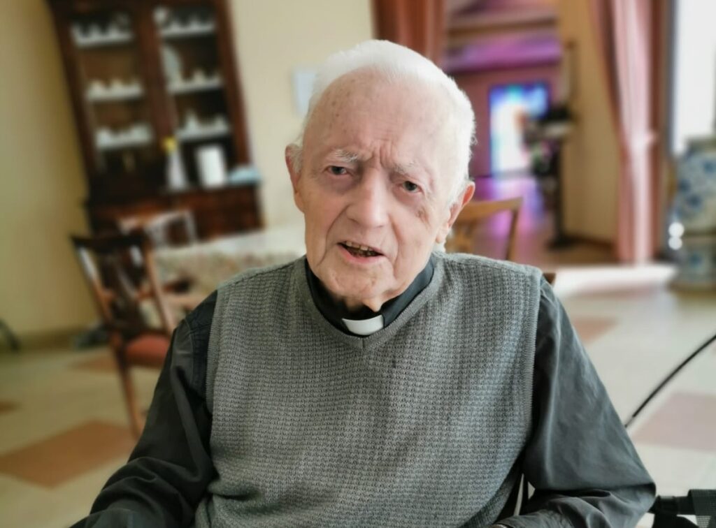 Don Francesco Longoni, per 44 anni nella parrocchia di Bogogno. Morto a 96 anni il 20 novembre 2023