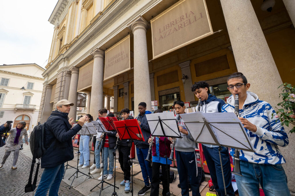 Io leggo perché. La scuola media Bellini alla Lazzarelli