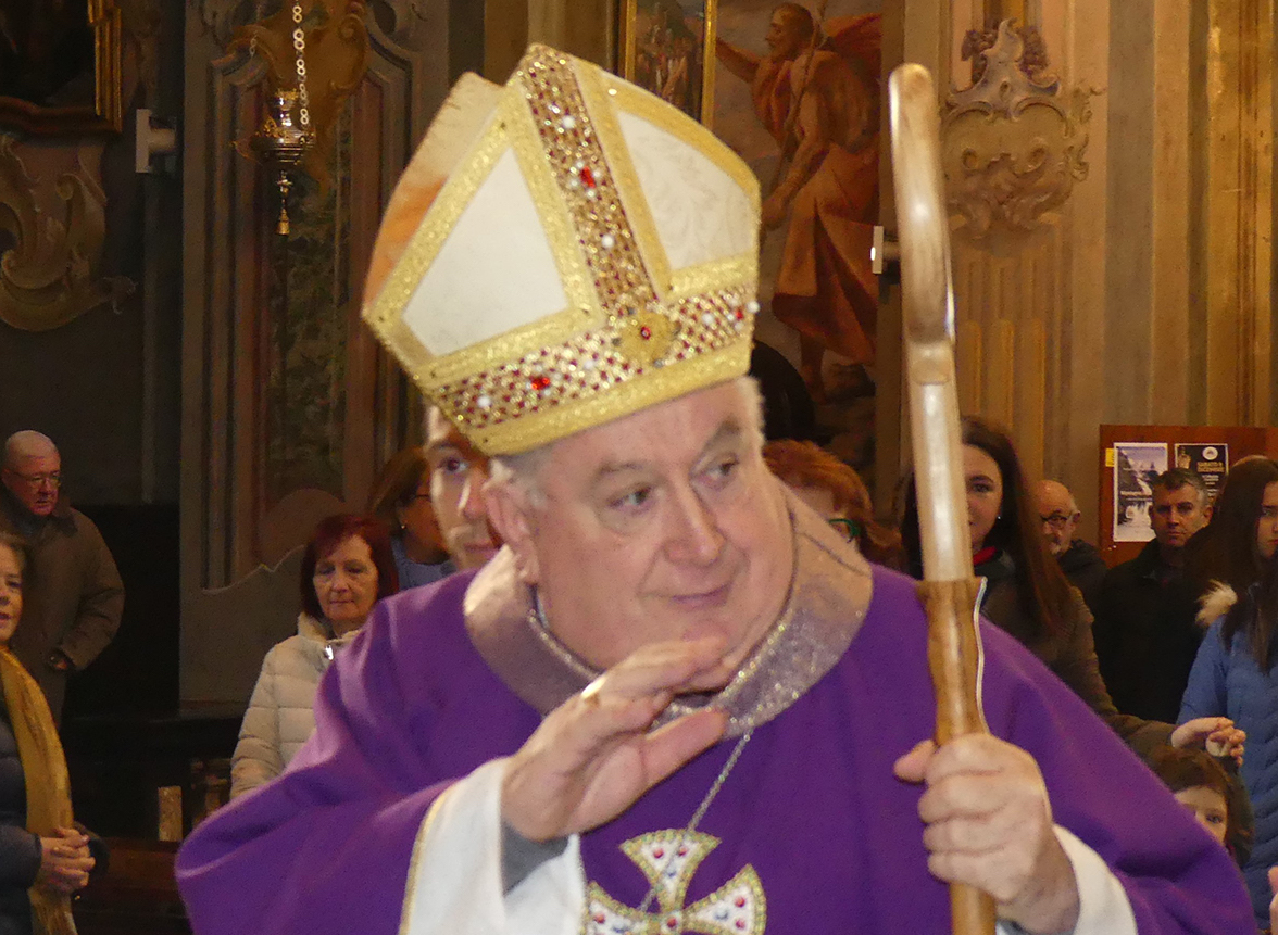 Il vescovo Franco GIulio Brambilla a Varallo