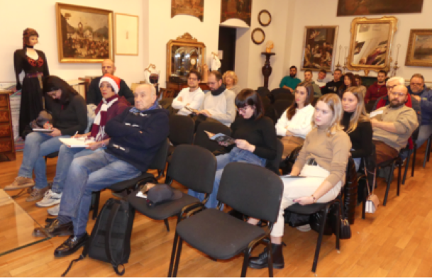 Il pubblico durante la presentazione del Carnevale 2024 a Varallo