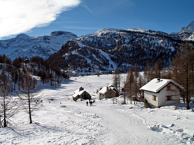 L'Alpe Devero in inverno - roberto marinello, CC BY-SA 2.0 , via Wikimedia Commons