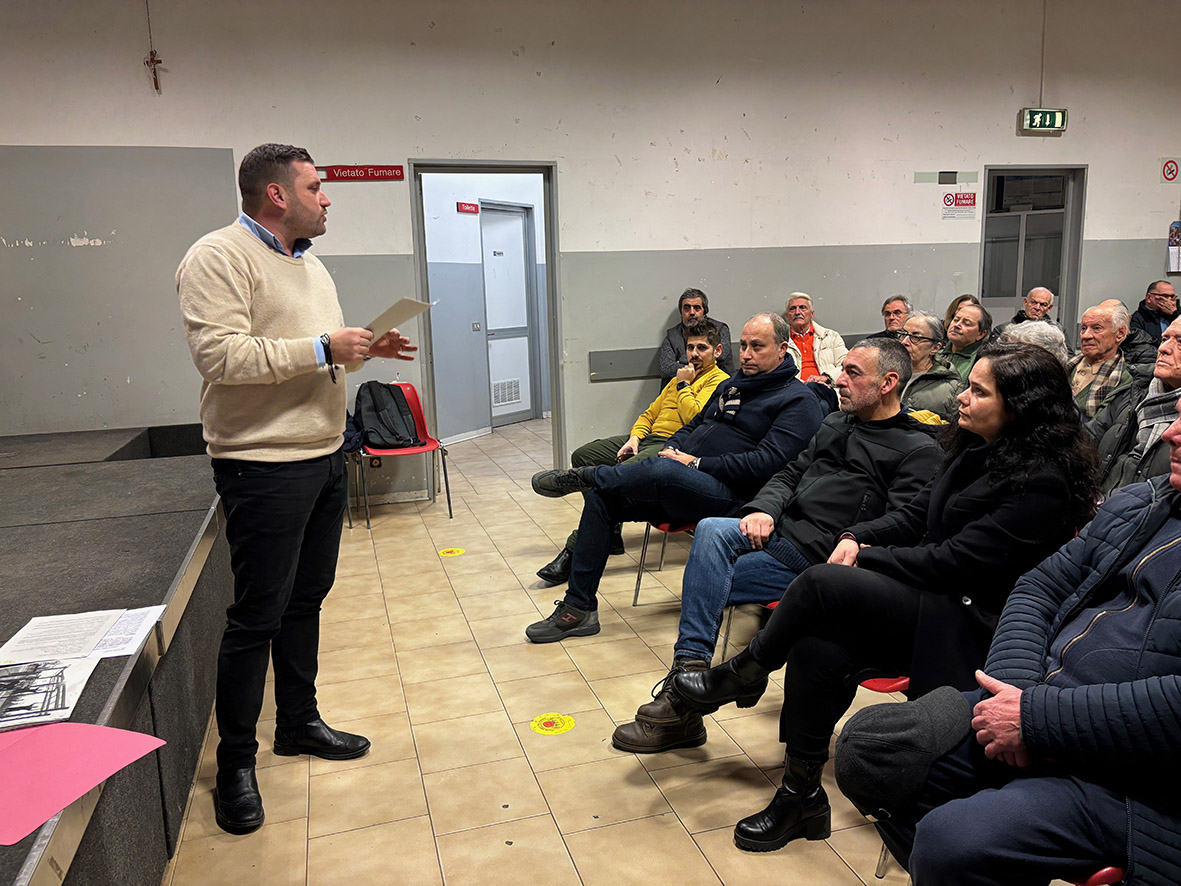Via Fara, la tensostruttura non ci sarà