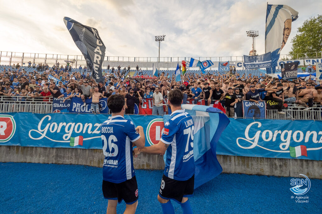 Il Novara si salva vincendo 2 a 1 con il Fiorenzuola e resta in serie C